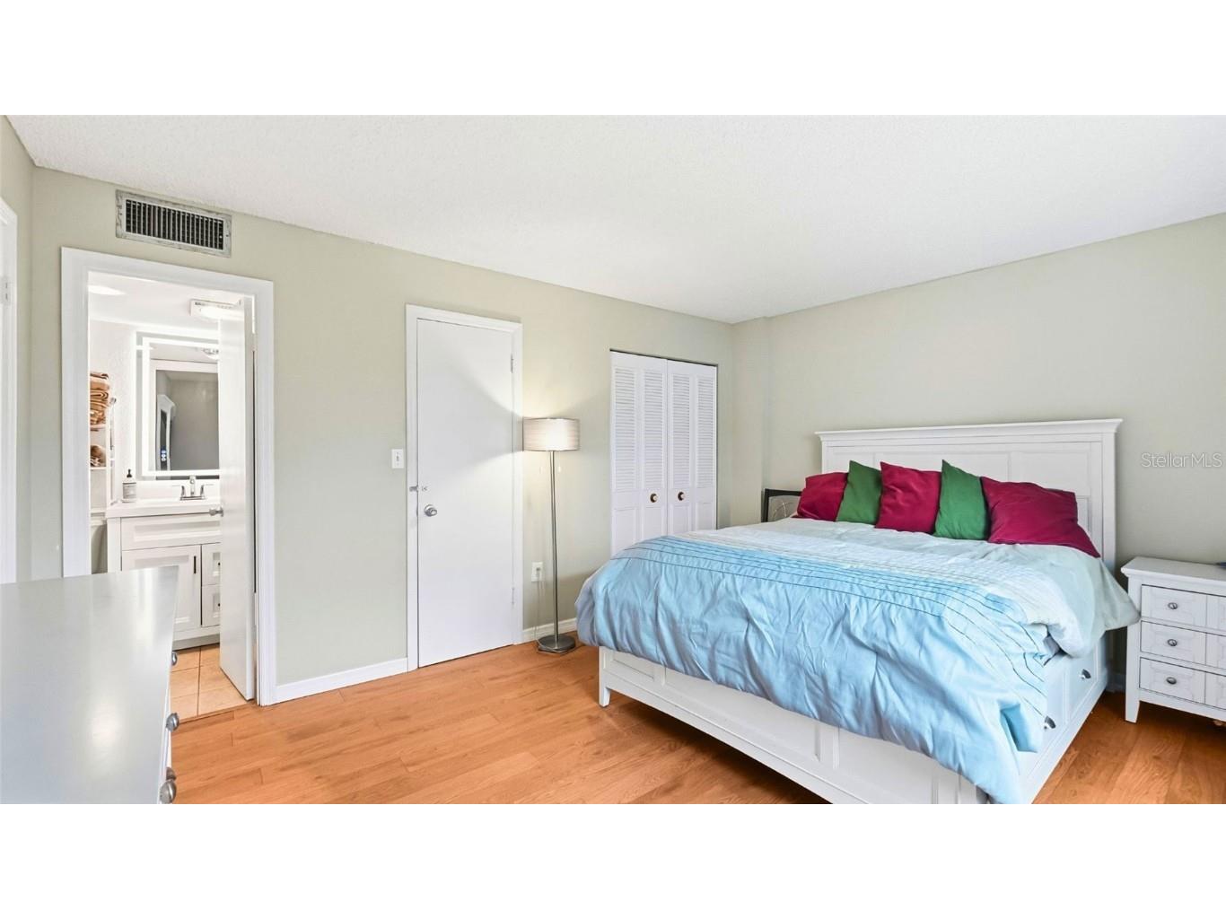 6960 20th Ave N #109 Saint Petersburg FL 33710 TB8457565 image14