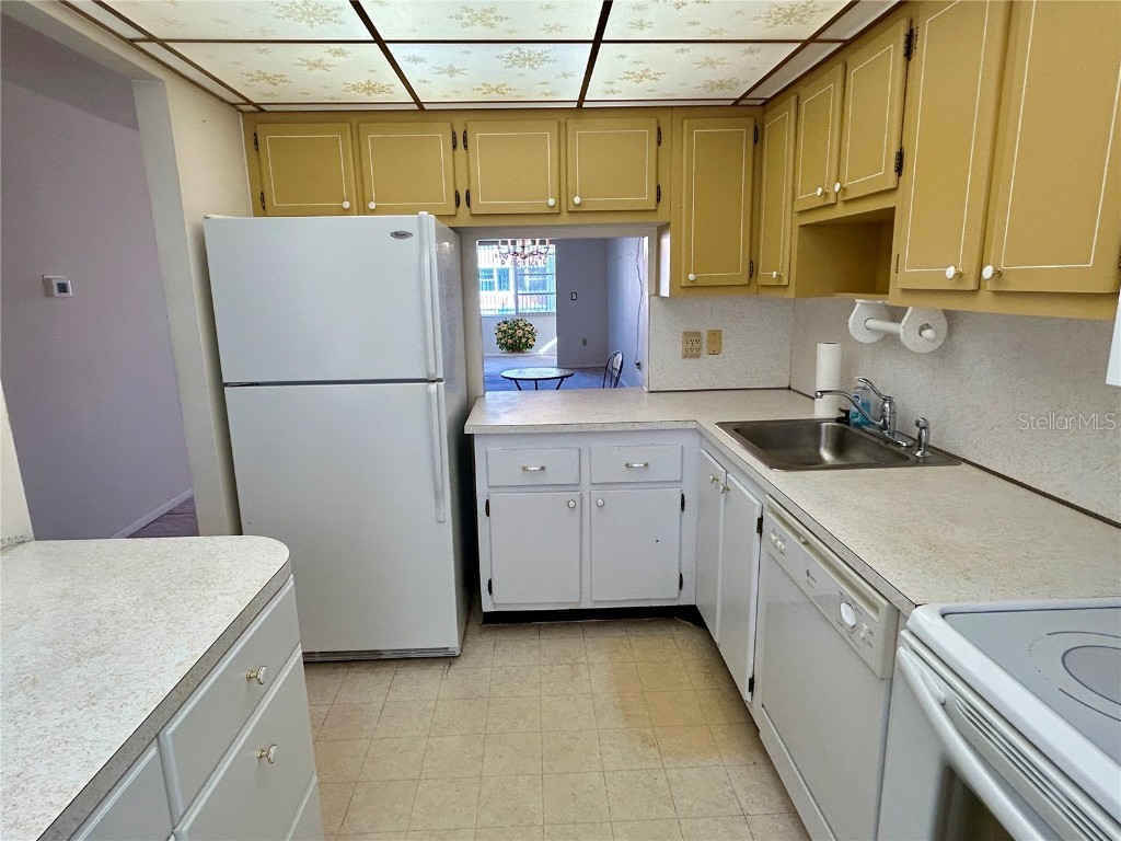 6960 20th Avenue N #301 Saint Petersburg FL 33710 TB8450197 image13