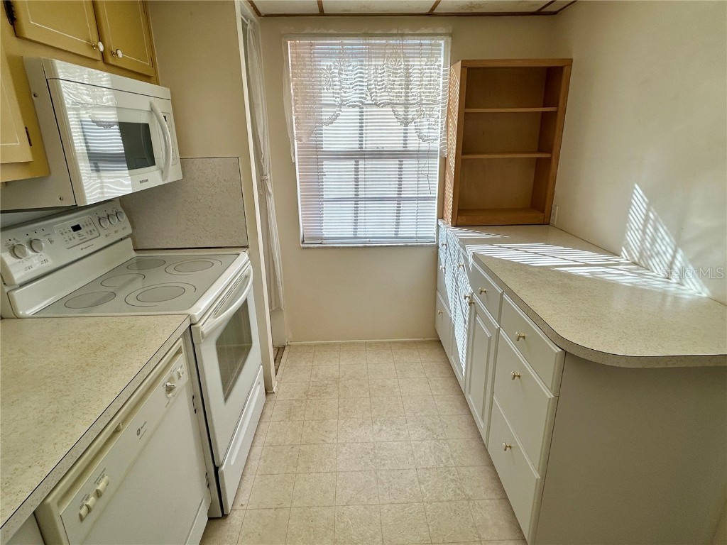 6960 20th Avenue N #301 Saint Petersburg FL 33710 TB8450197 image14