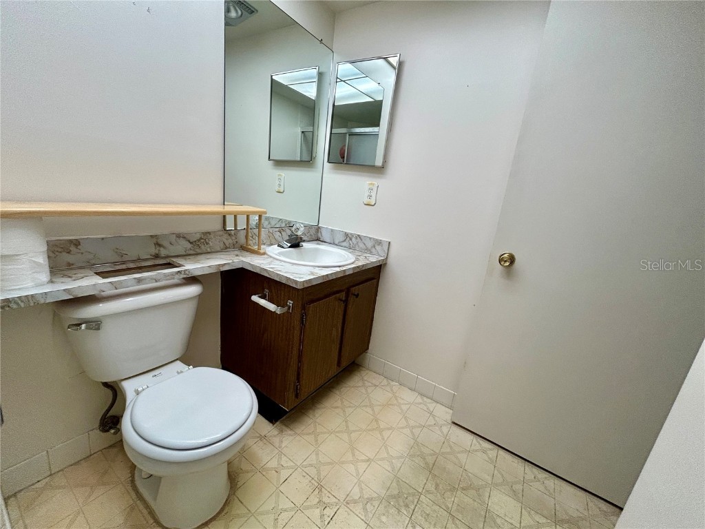 6960 20th Avenue N #301 Saint Petersburg FL 33710 TB8450197 image32