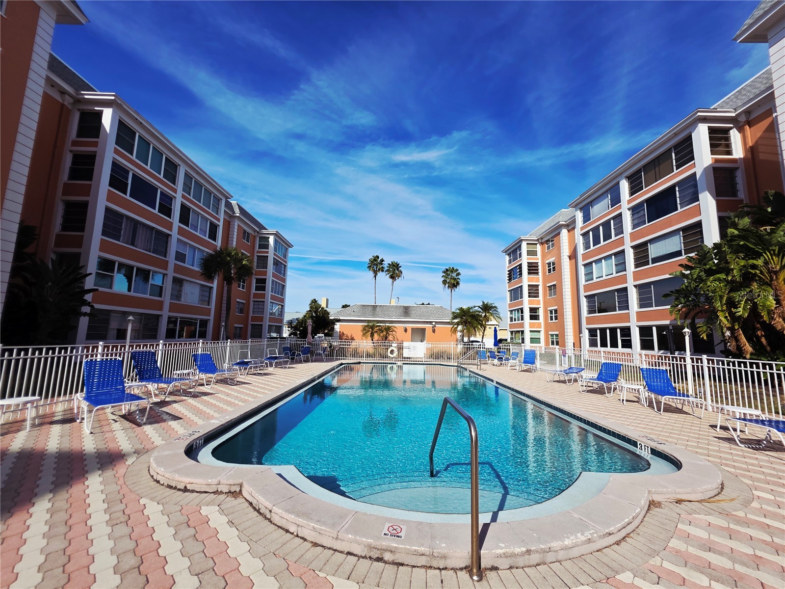 6960 20th Avenue N #302 Saint Petersburg FL 33710 TB8465179 image4