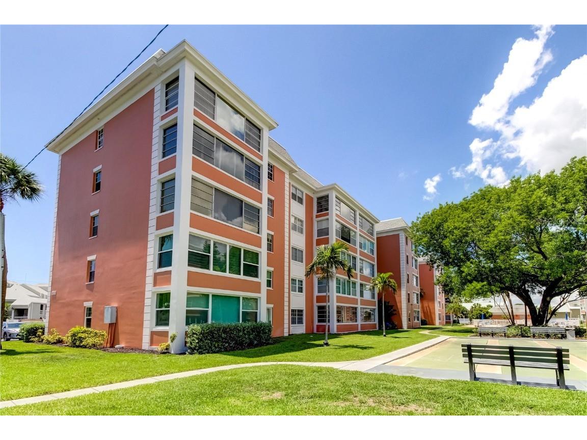 6960 20th Avenue N #404 Saint Petersburg FL 33710 U8249047 image1
