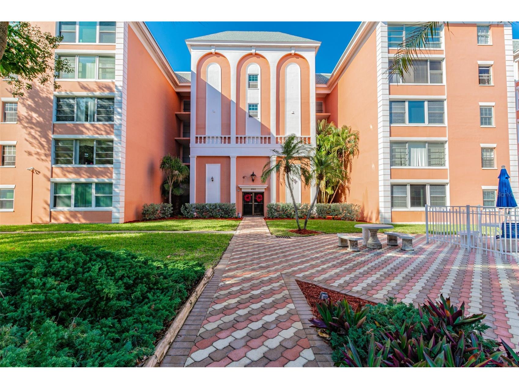 6960 20th Avenue N #501 Saint Petersburg FL 33710 TB8506212 image1