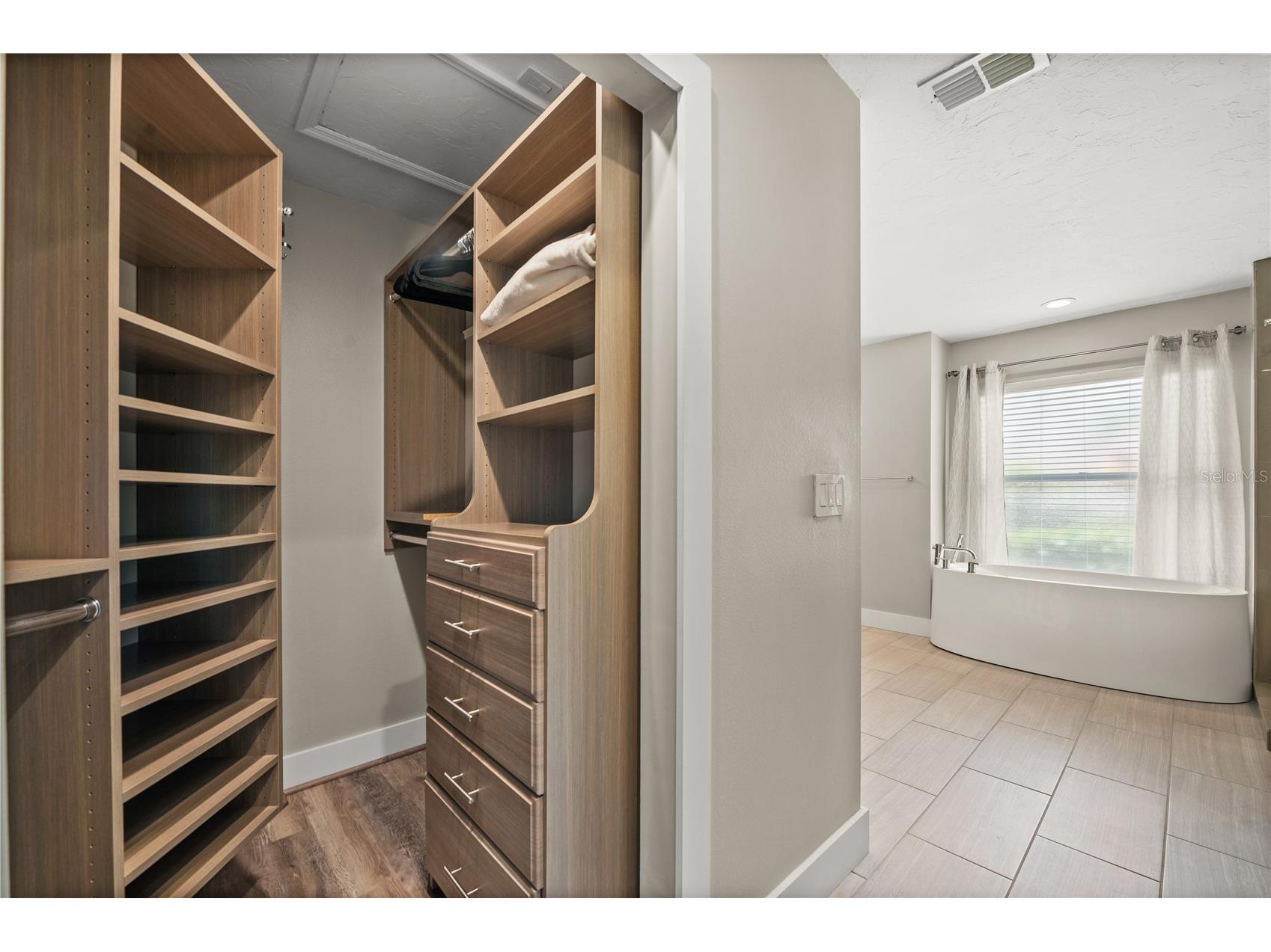 6960 Stetson Street Circle Sarasota FL 34243 A4685785 image14