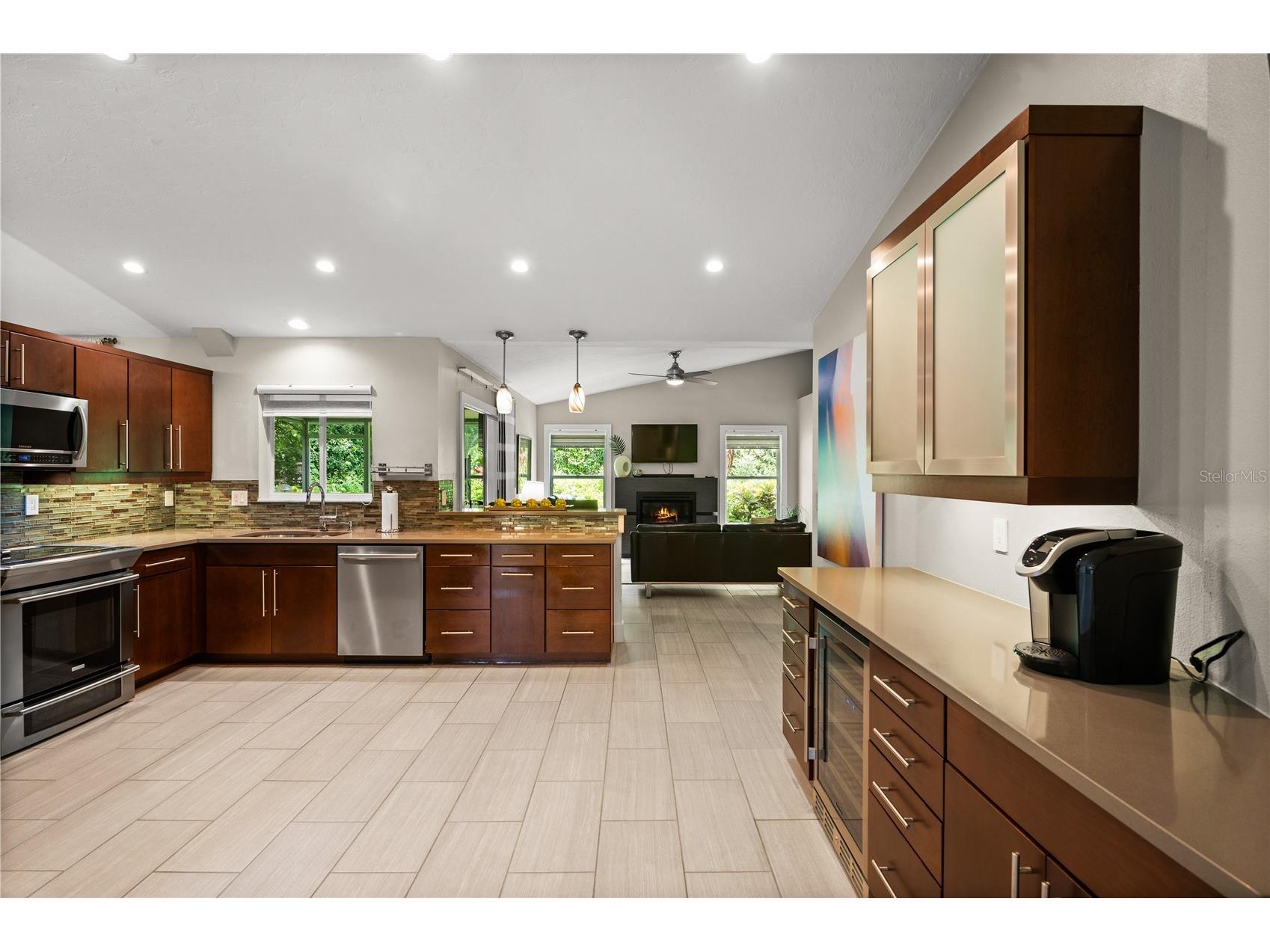 6960 Stetson Street Circle Sarasota FL 34243 A4685785 image9