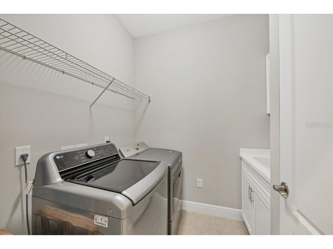 6964 White Willow Court Sarasota FL 34243 A4660920 image14