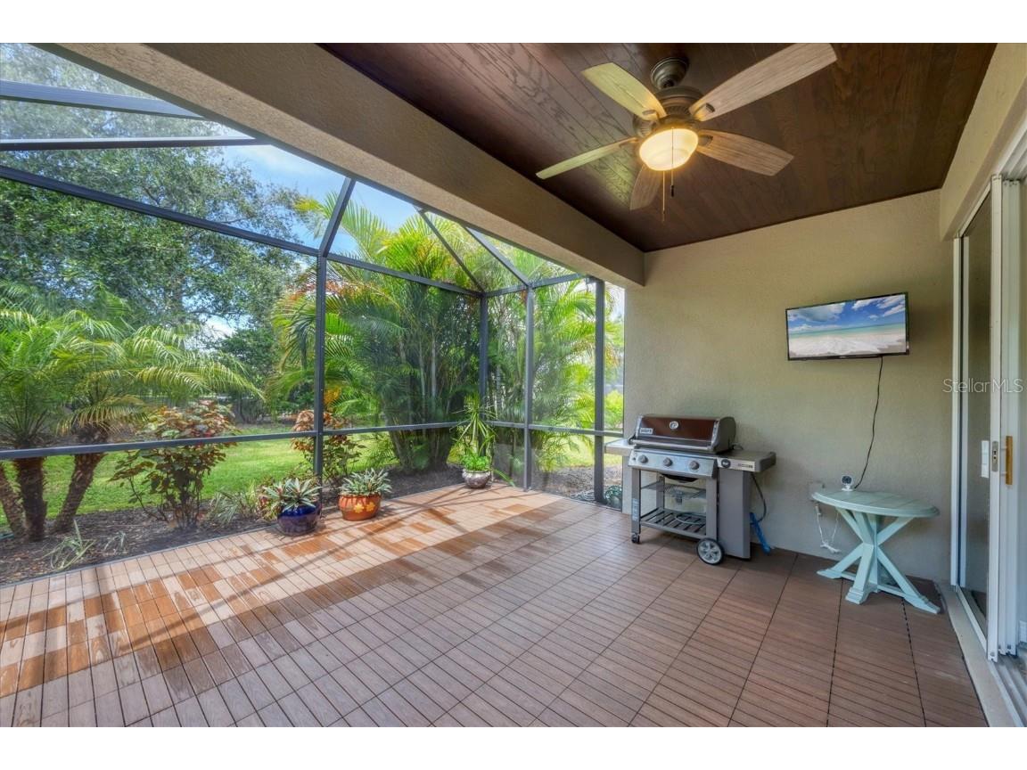 6964 White Willow Court Sarasota FL 34243 A4660920 image16