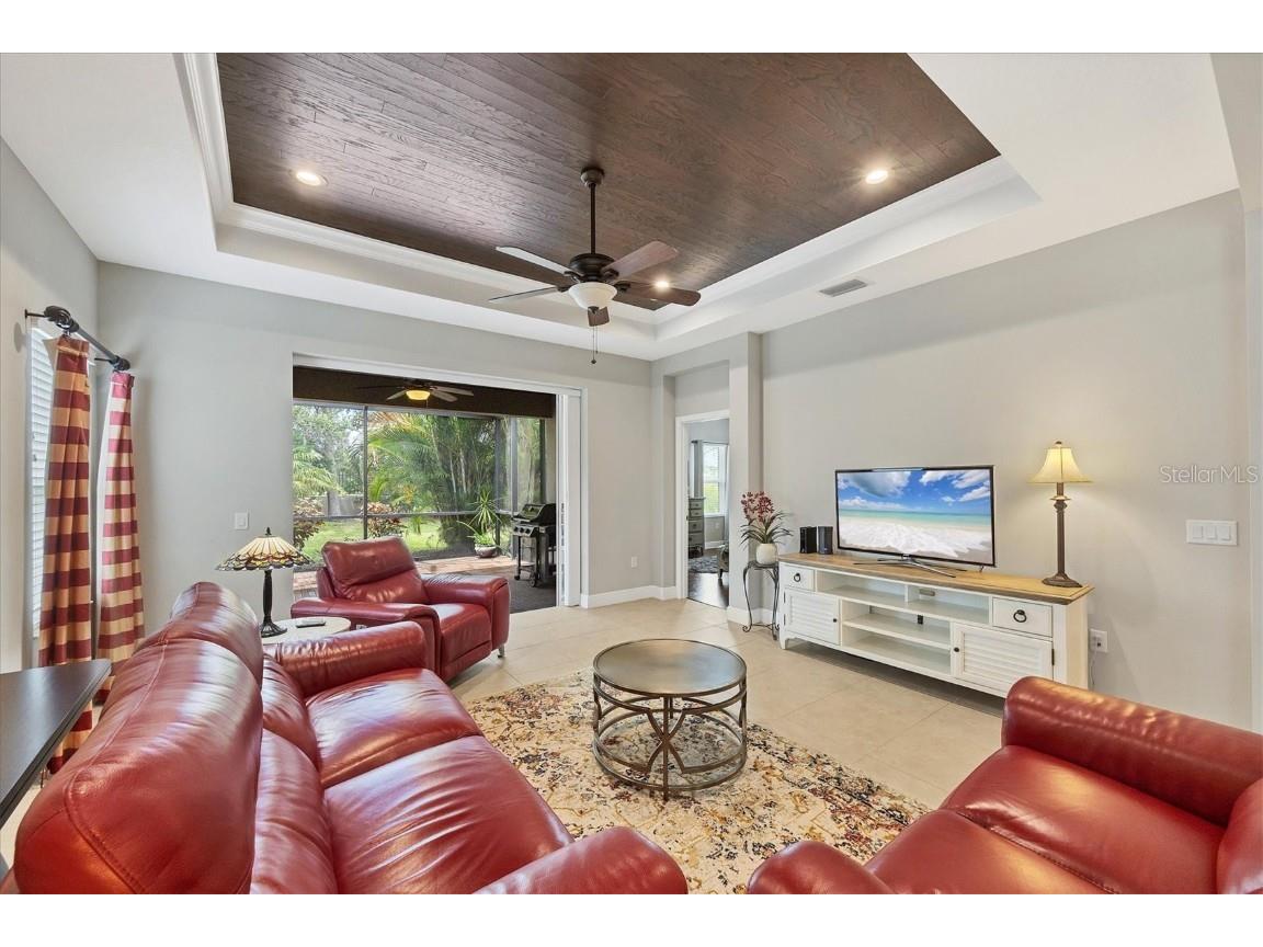 6964 White Willow Court Sarasota FL 34243 A4660920 image9