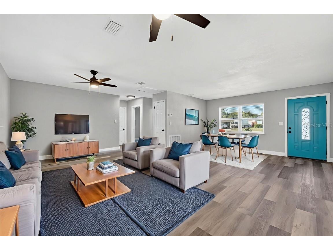 6965 21st Street N Saint Petersburg FL 33702 W7880526 image3