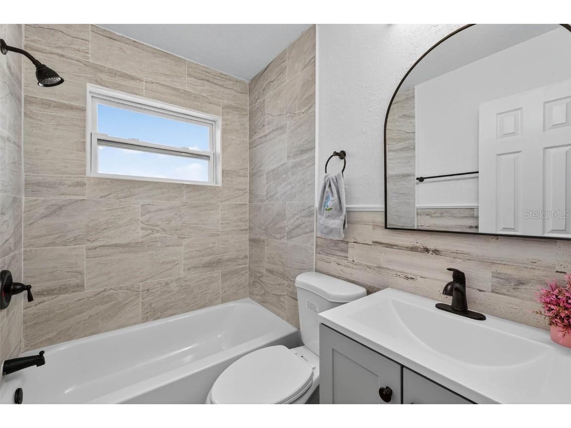 6965 21st Street N Saint Petersburg FL 33702 W7880526 image8