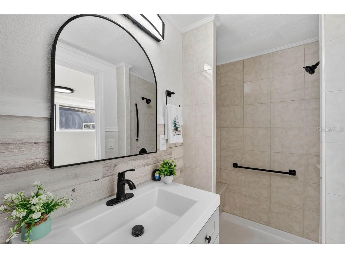 6965 21st Street N Saint Petersburg FL 33702 W7880526 image9