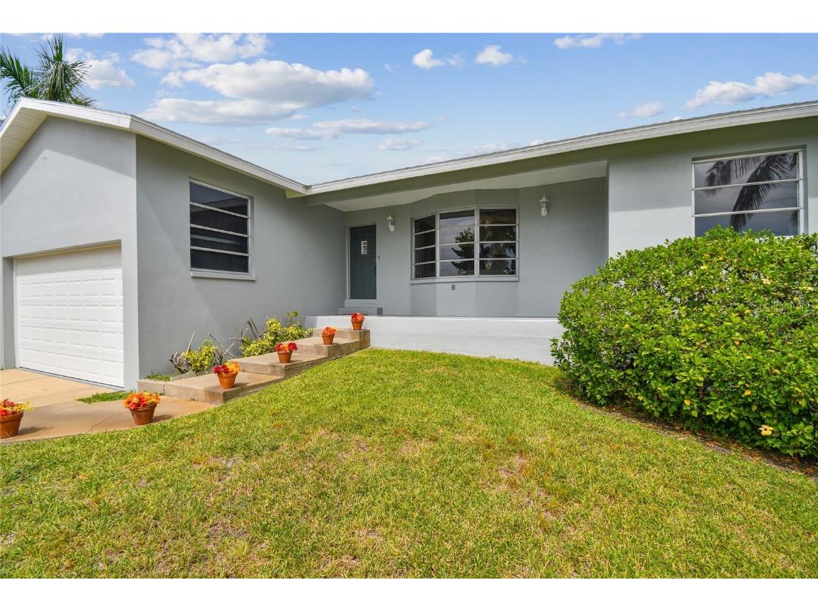 6968 Grande Vista Way S South Pasadena FL 33707 U8215190 image1