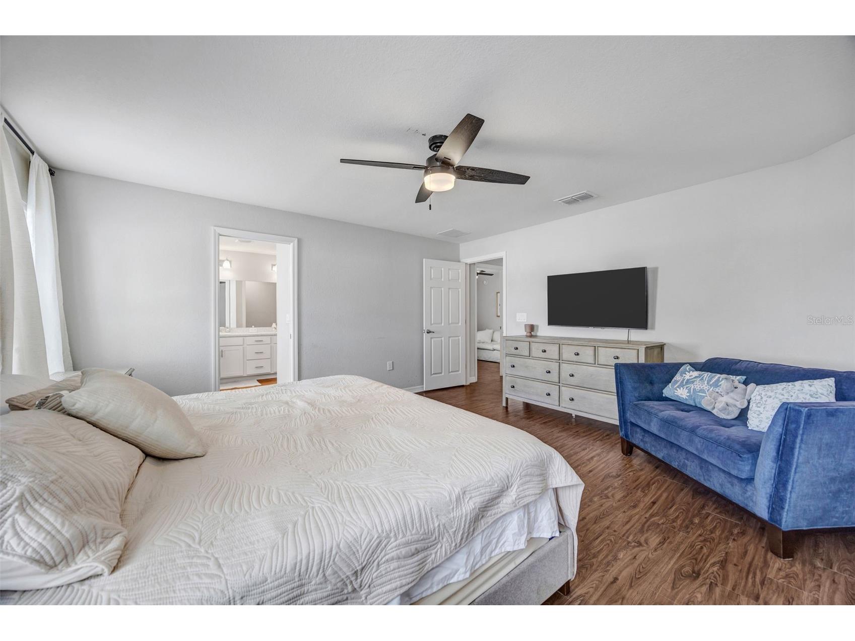 6969 Abbywood Lane Zephyrhills FL 33541 TB8517071 image24