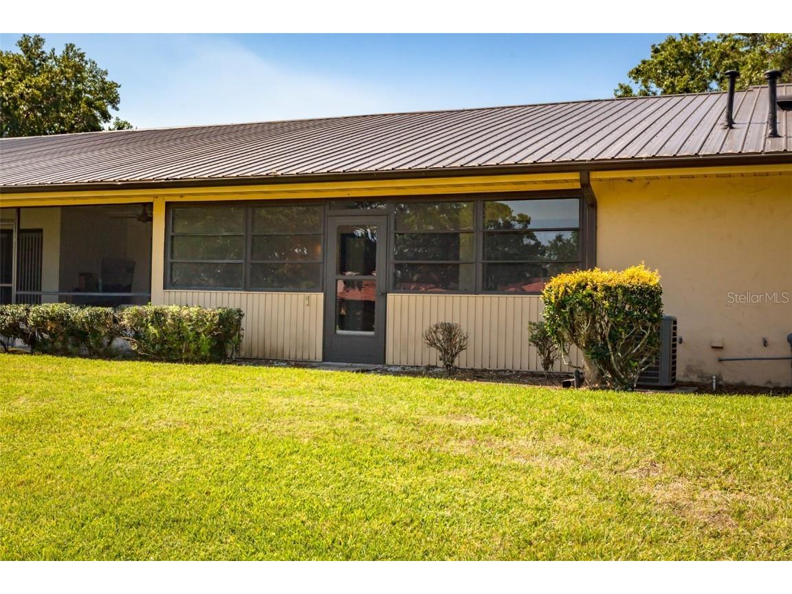 697 Broadmoor Circle Winter Haven FL 33884 L4952296 image1