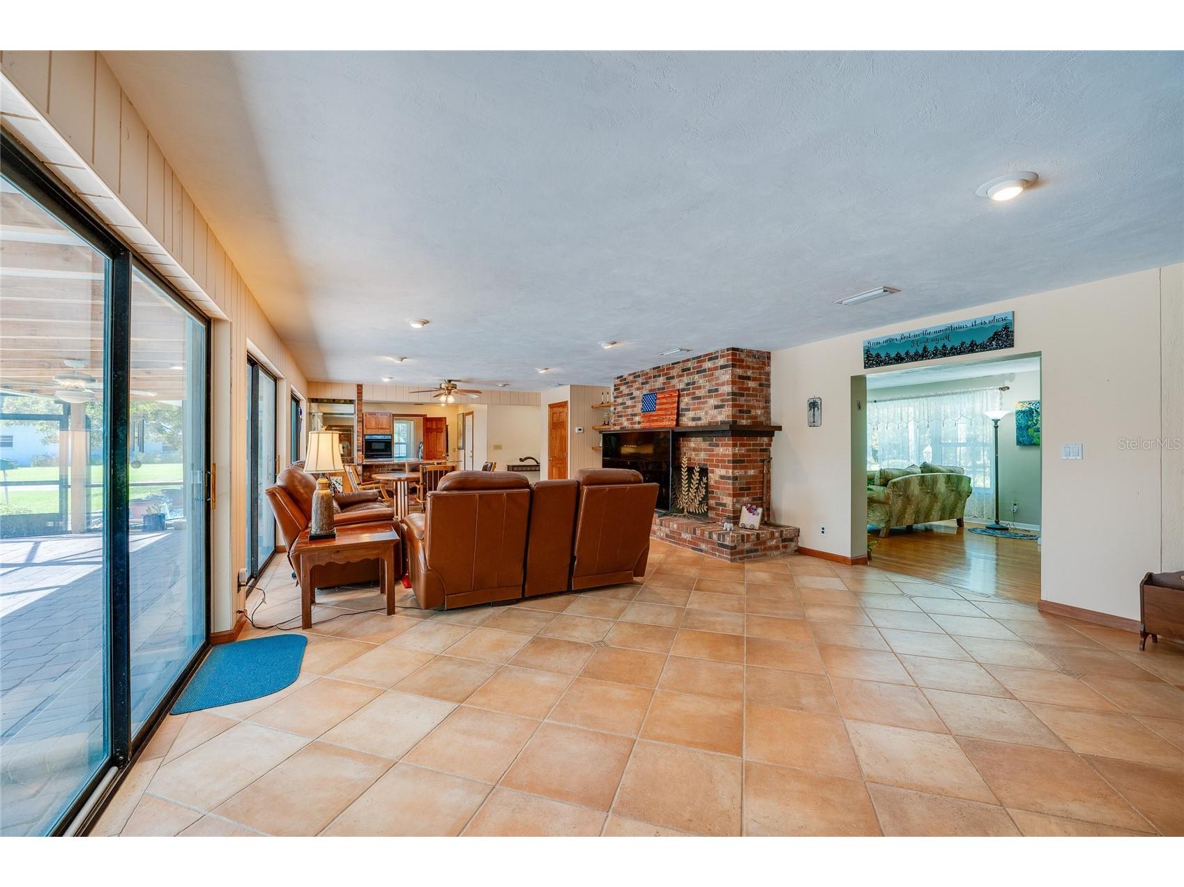 697 John Anderson Drive Ormond Beach FL 32176 V4949912 image17
