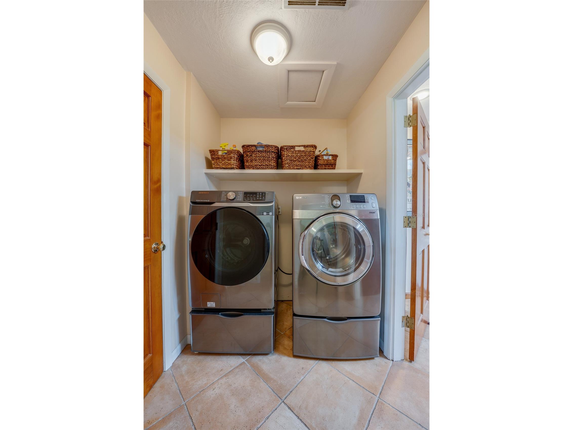 697 John Anderson Drive Ormond Beach FL 32176 V4949912 image22