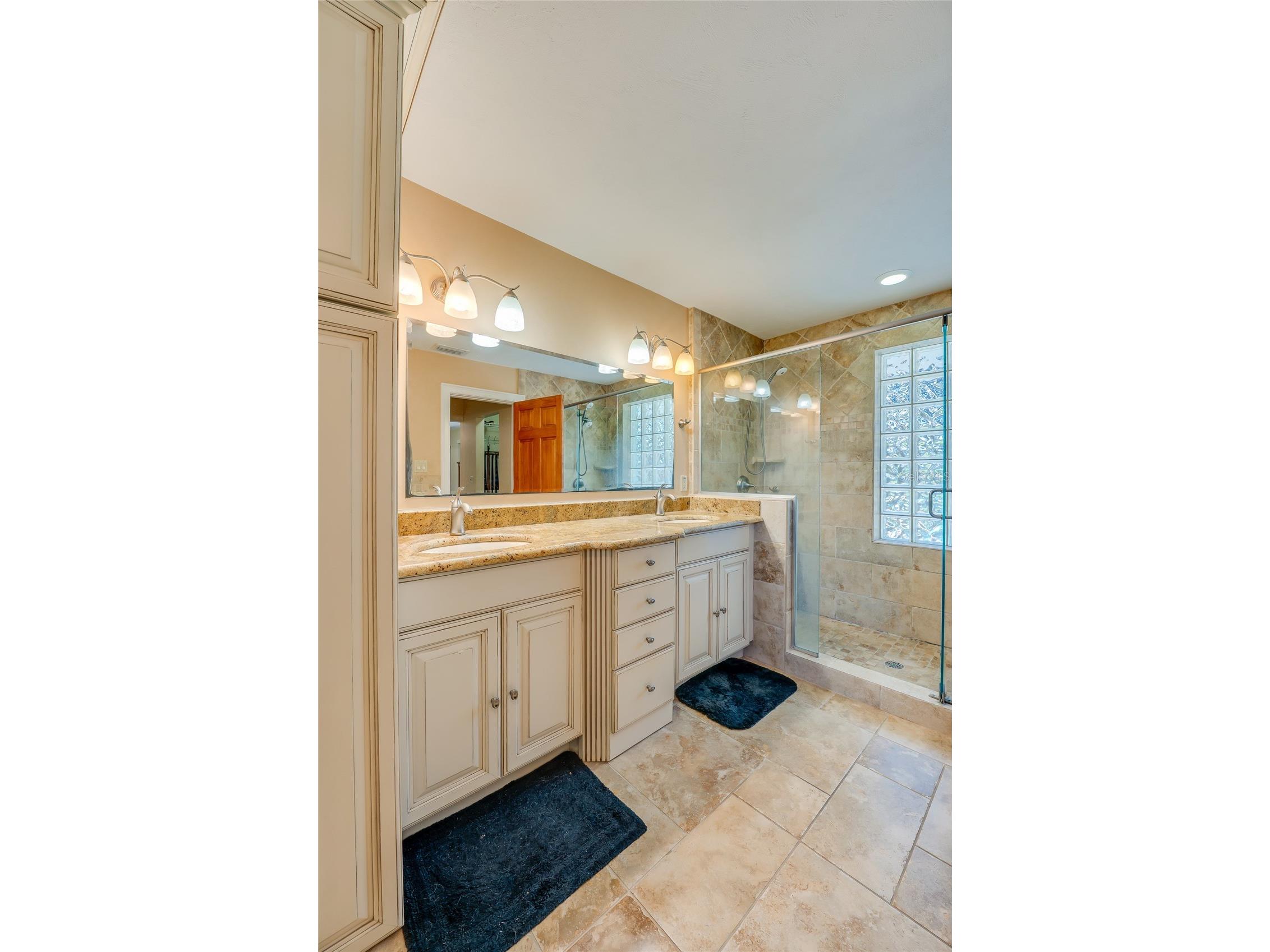 697 John Anderson Drive Ormond Beach FL 32176 V4949912 image31
