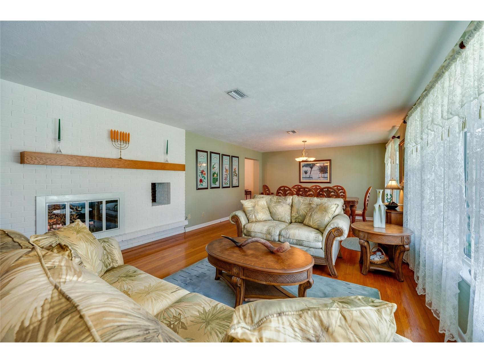 697 John Anderson Drive Ormond Beach FL 32176 V4949912 image6