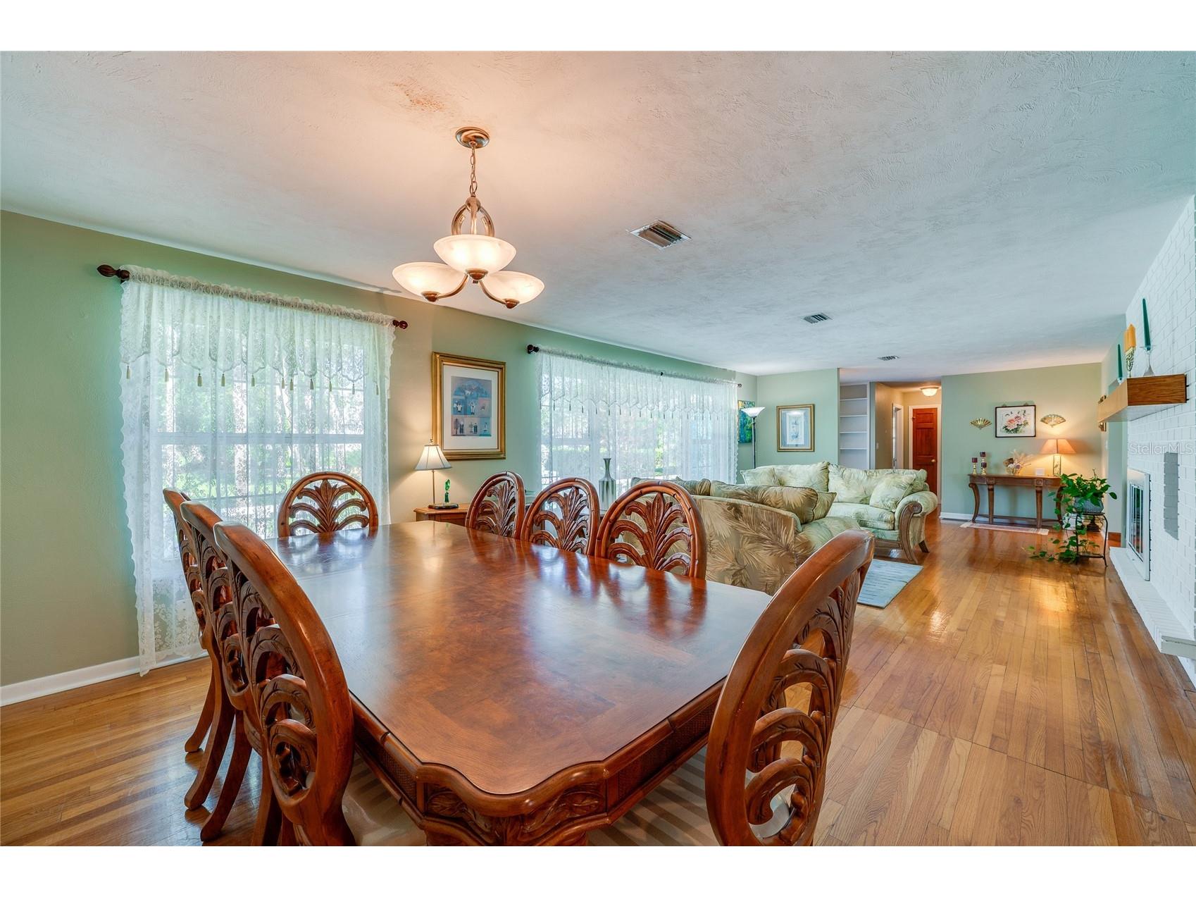697 John Anderson Drive Ormond Beach FL 32176 V4949912 image8
