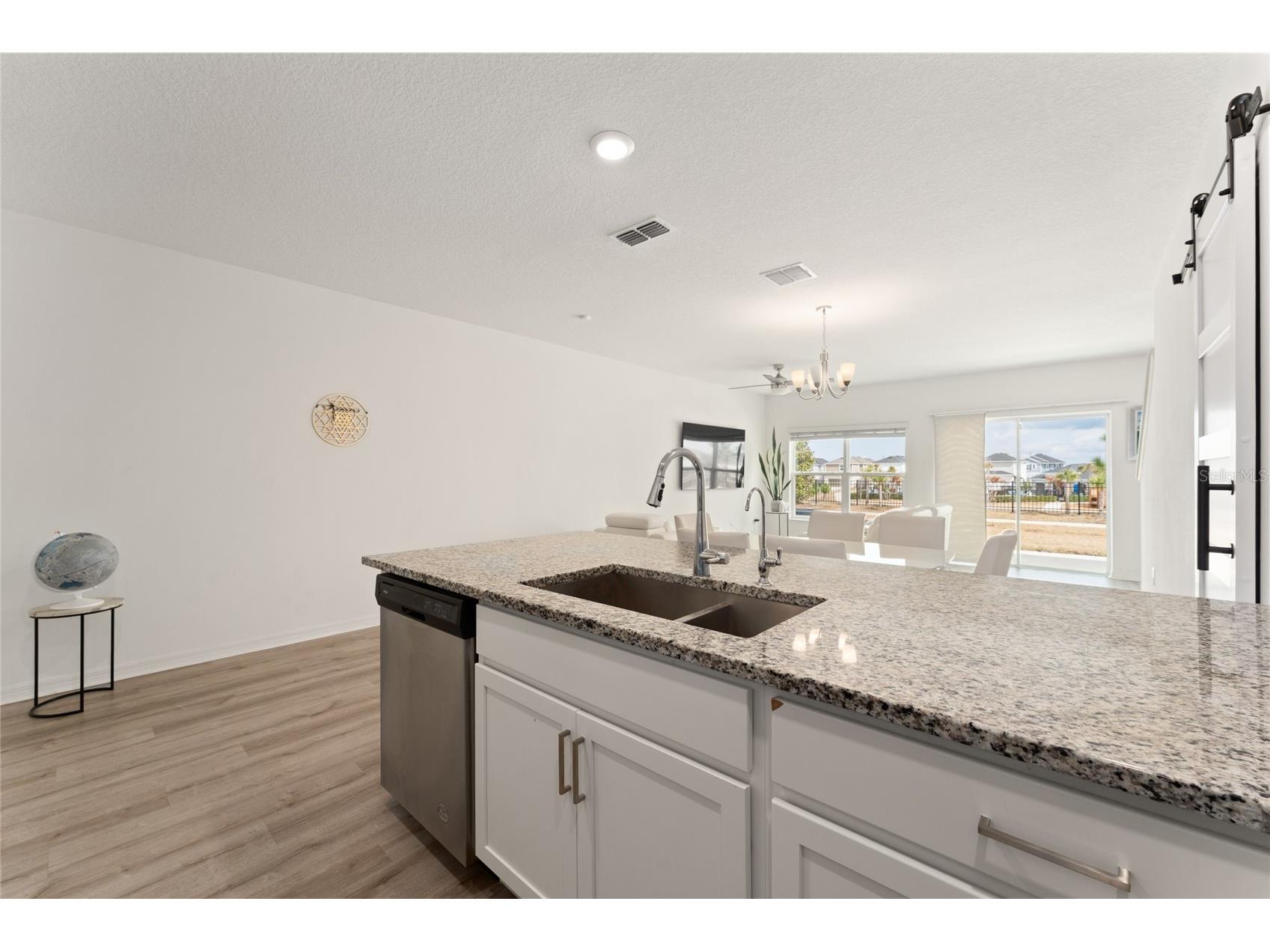 697 Stoney Point Circle Davenport FL 33896 S5153088 image7