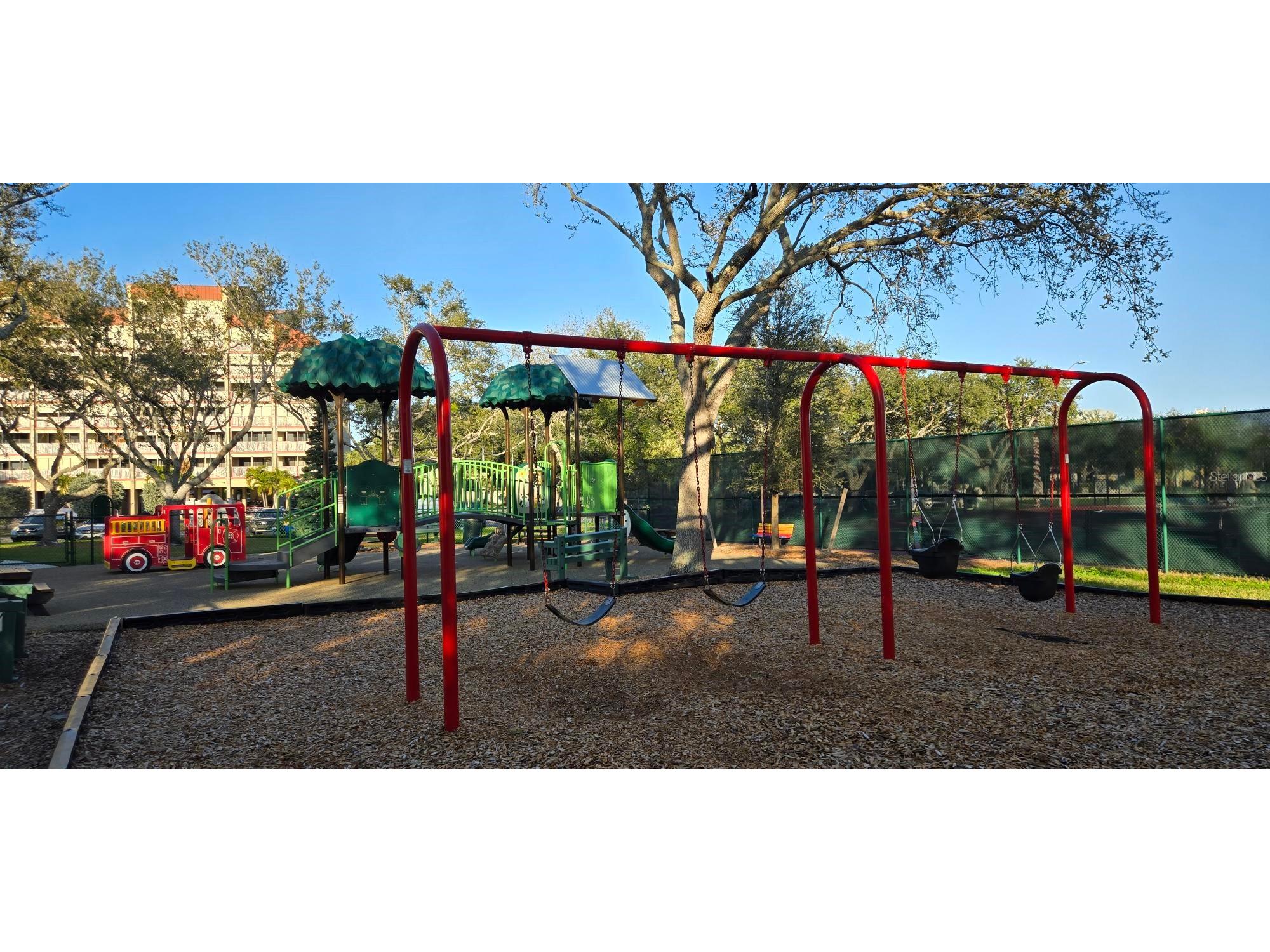 6970A Place De La Paix #2B South Pasadena FL 33707 TB8461646 image27