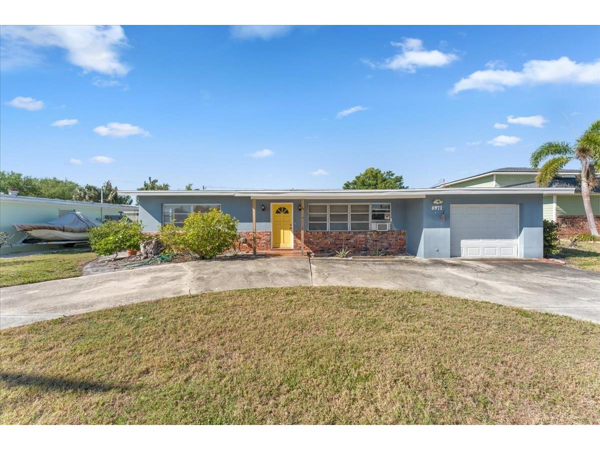 6971 Grande Vista Way S Saint Petersburg FL 33707 TB8493826 image1