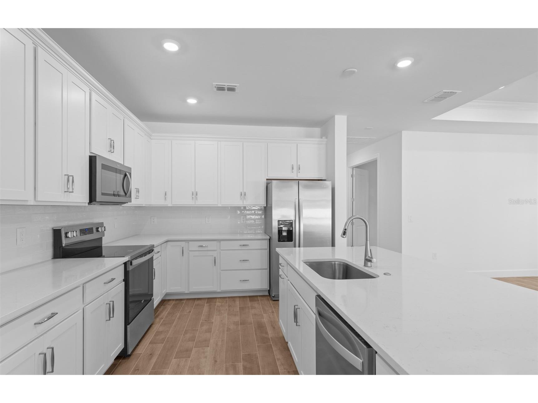 6974 Minneola Court Nokomis FL 34275 TB8463591 image5