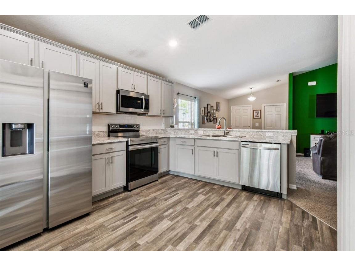 6977 Abbywood Lane Zephyrhills FL 33541 W7878946 image18