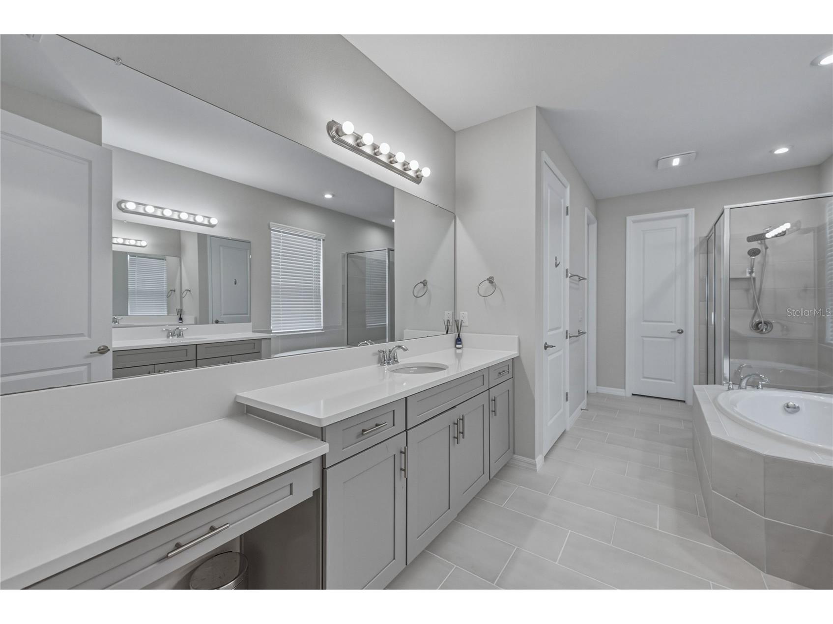 6978 Bradbury Circle Wesley Chapel FL 33545 TB8523677 image38