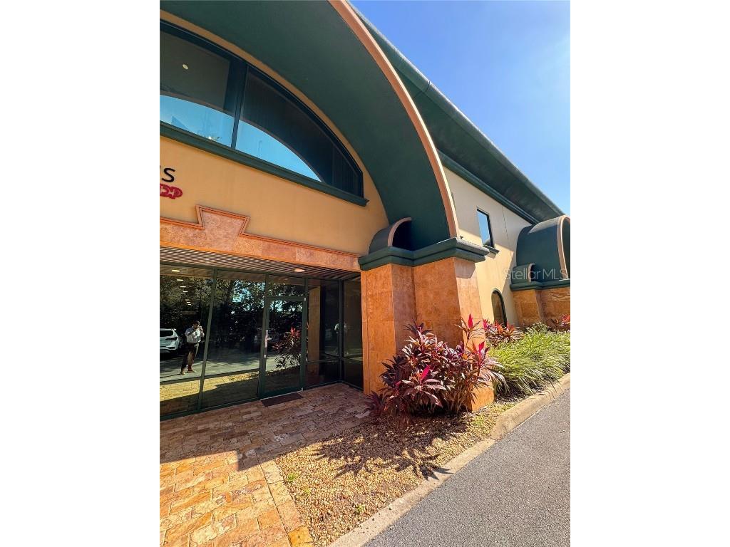 6979 Kingspointe Parkway #11 Orlando FL 32819 O6156065 image1