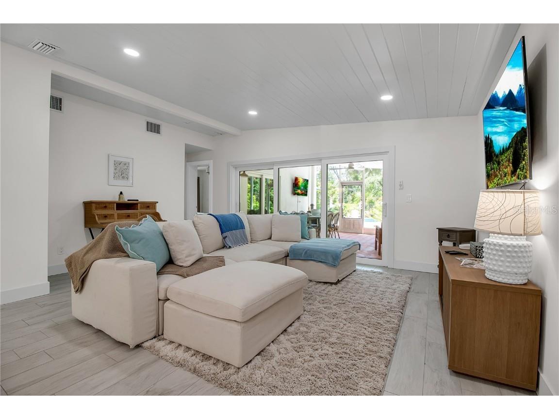 6979 Longboat Drive S Longboat Key FL 34228 A4660175 image12