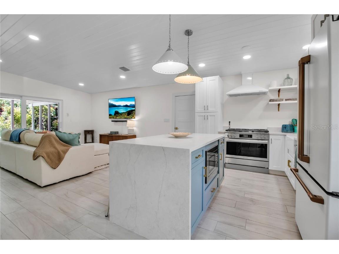 6979 Longboat Drive S Longboat Key FL 34228 A4660175 image9