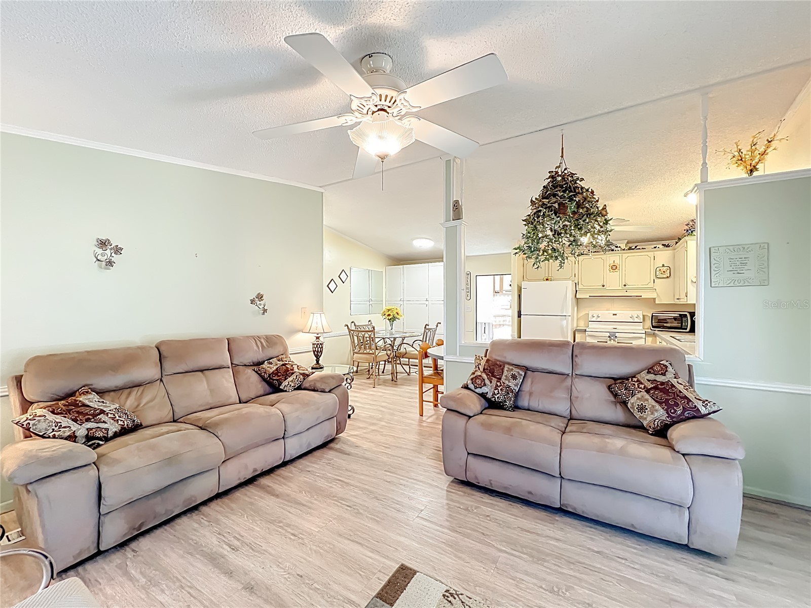 698 Cindi Avenue Leesburg FL 34788 G5108223 image8