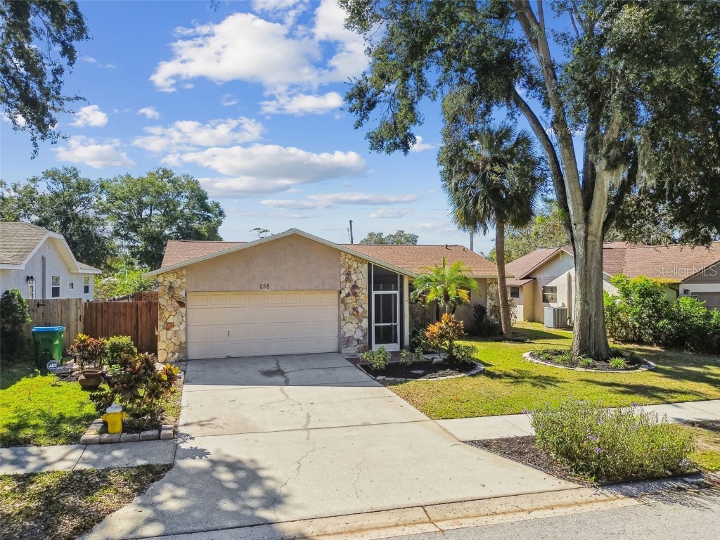 698 Crystal Drive Palm Harbor FL 34683 W7880157 image1
