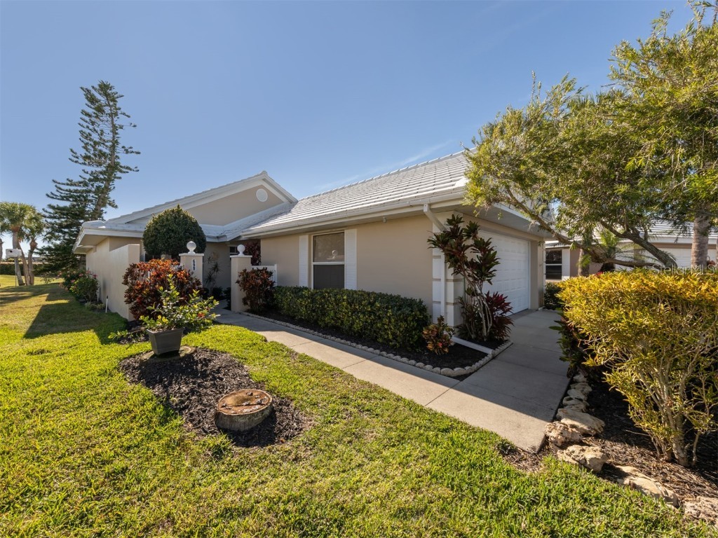 698 Harrington Lake Drive S #9 Venice FL 34293 N6130729 image1