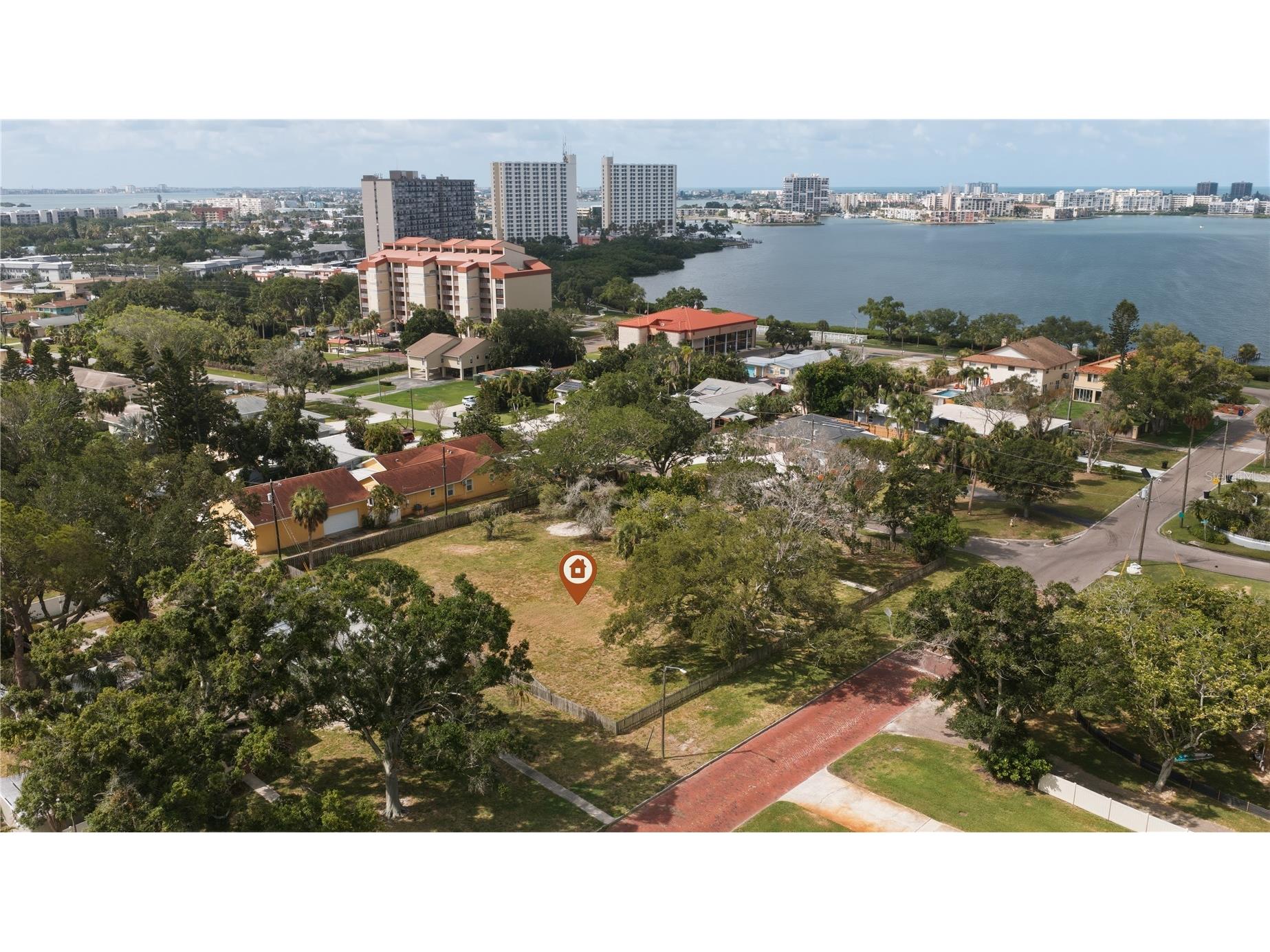 698 Villagrande Avenue S Saint Petersburg FL 33707 TB8519746 image11