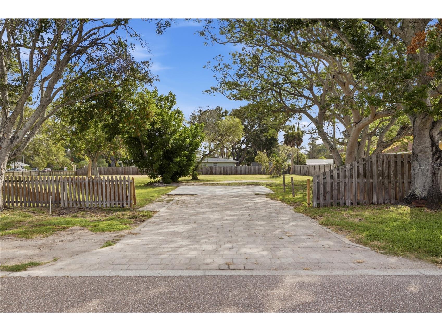 698 Villagrande Avenue S Saint Petersburg FL 33707 TB8519746 image16