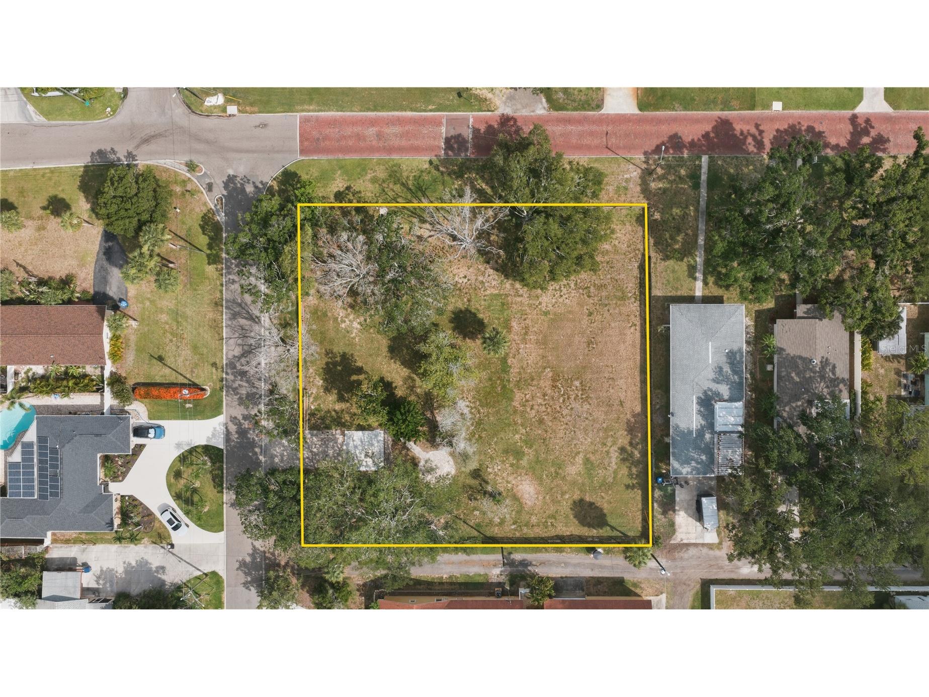 698 Villagrande Avenue S Saint Petersburg FL 33707 TB8519746 image2