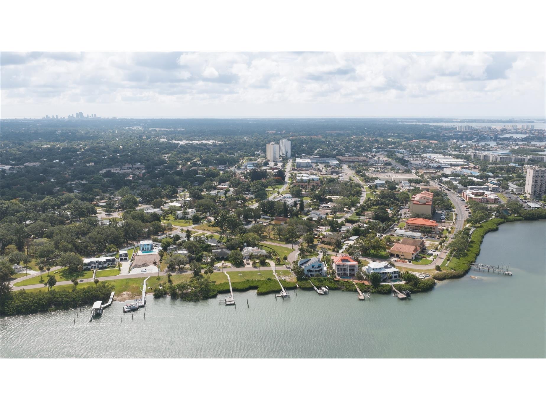 698 Villagrande Avenue S Saint Petersburg FL 33707 TB8519746 image25