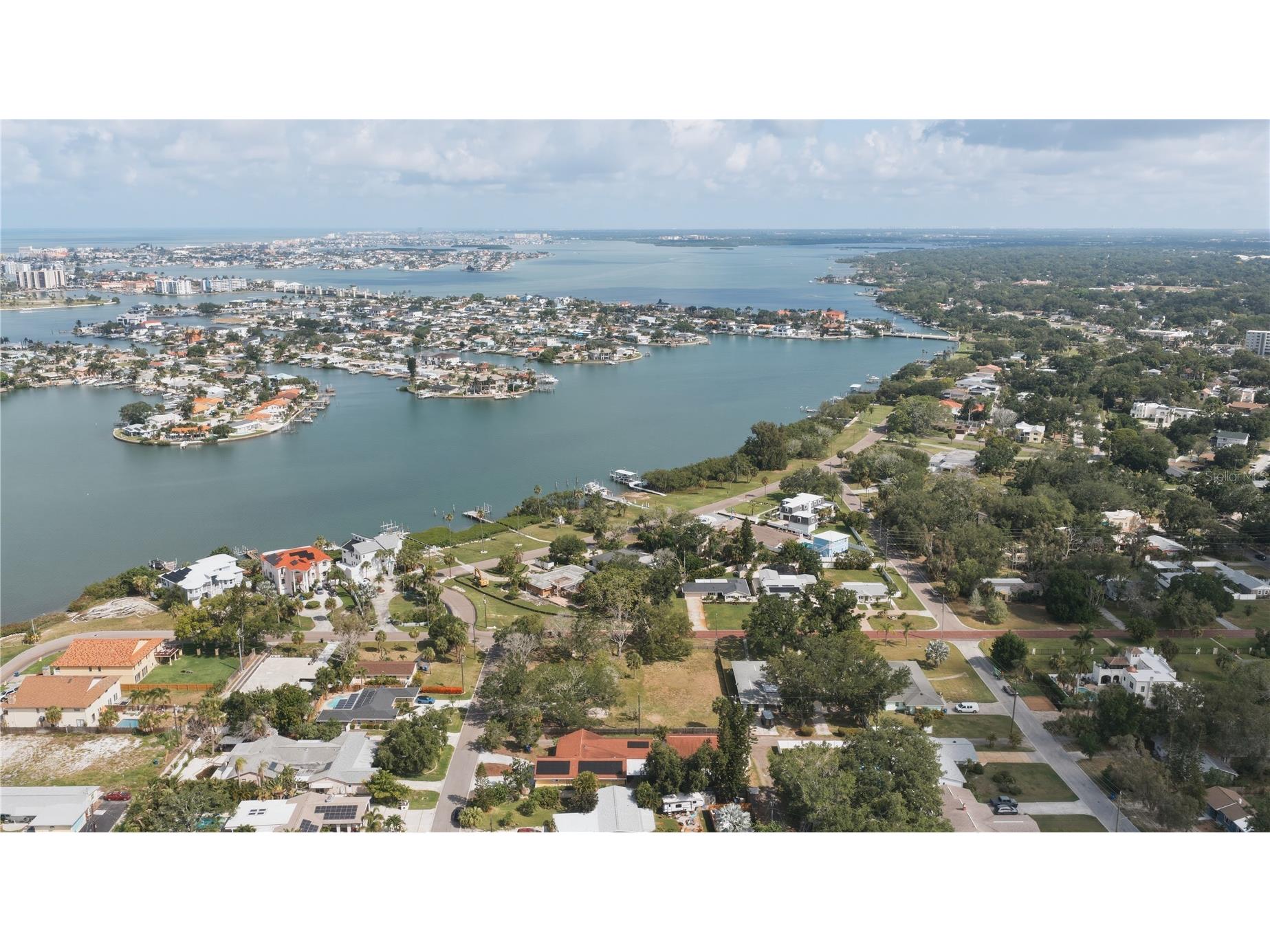 698 Villagrande Avenue S Saint Petersburg FL 33707 TB8519746 image27
