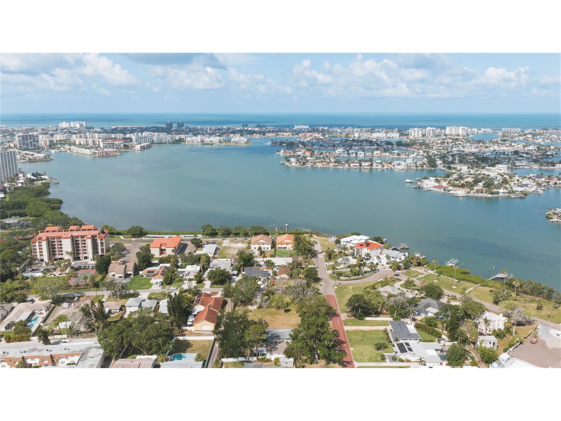 698 Villagrande Avenue S Saint Petersburg FL 33707 TB8519746 image29