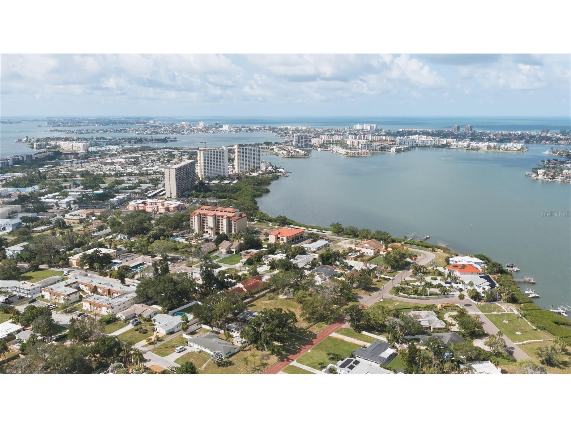 698 Villagrande Avenue S Saint Petersburg FL 33707 TB8519746 image30