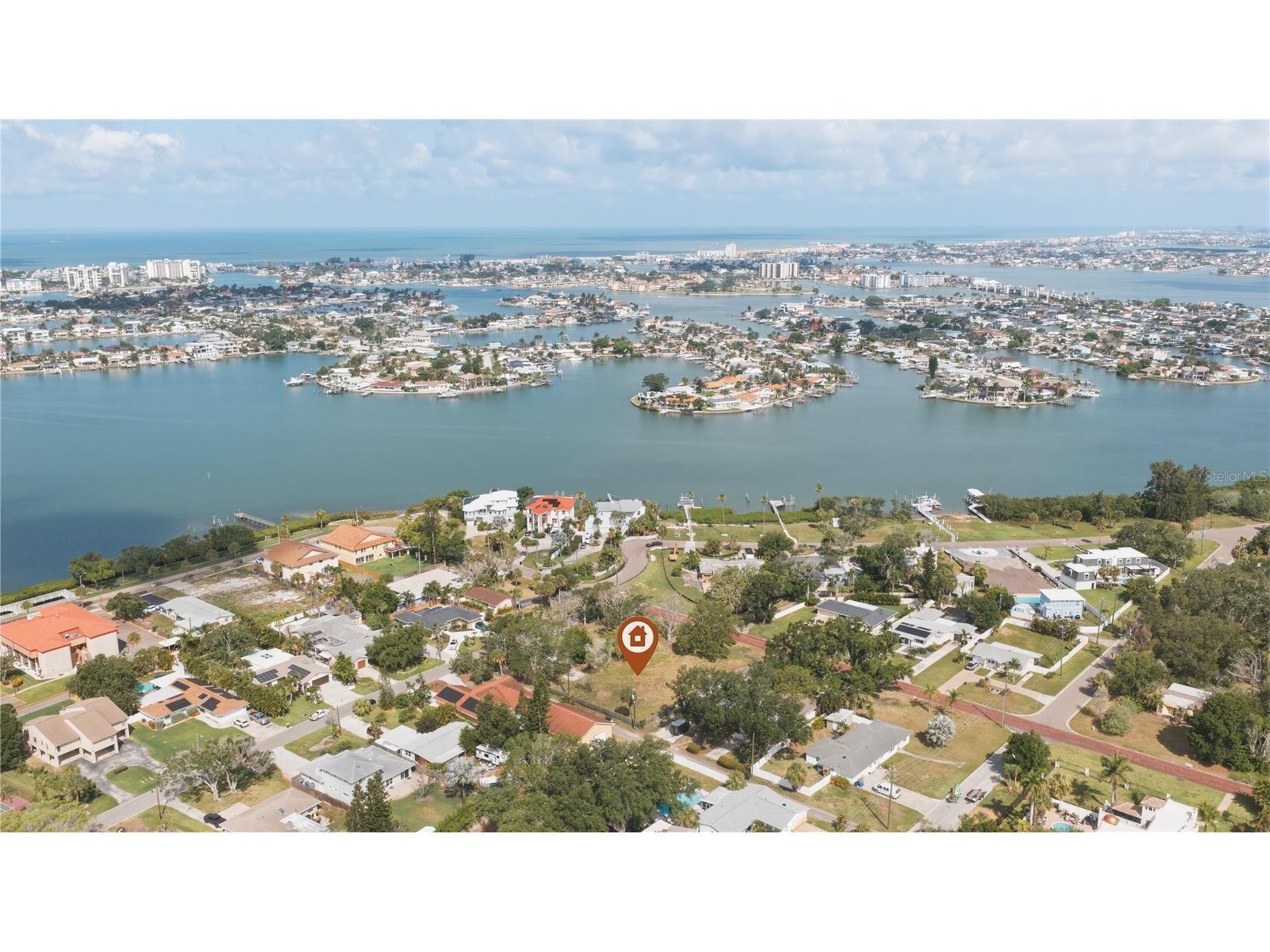 698 Villagrande Avenue S Saint Petersburg FL 33707 TB8519746 image8