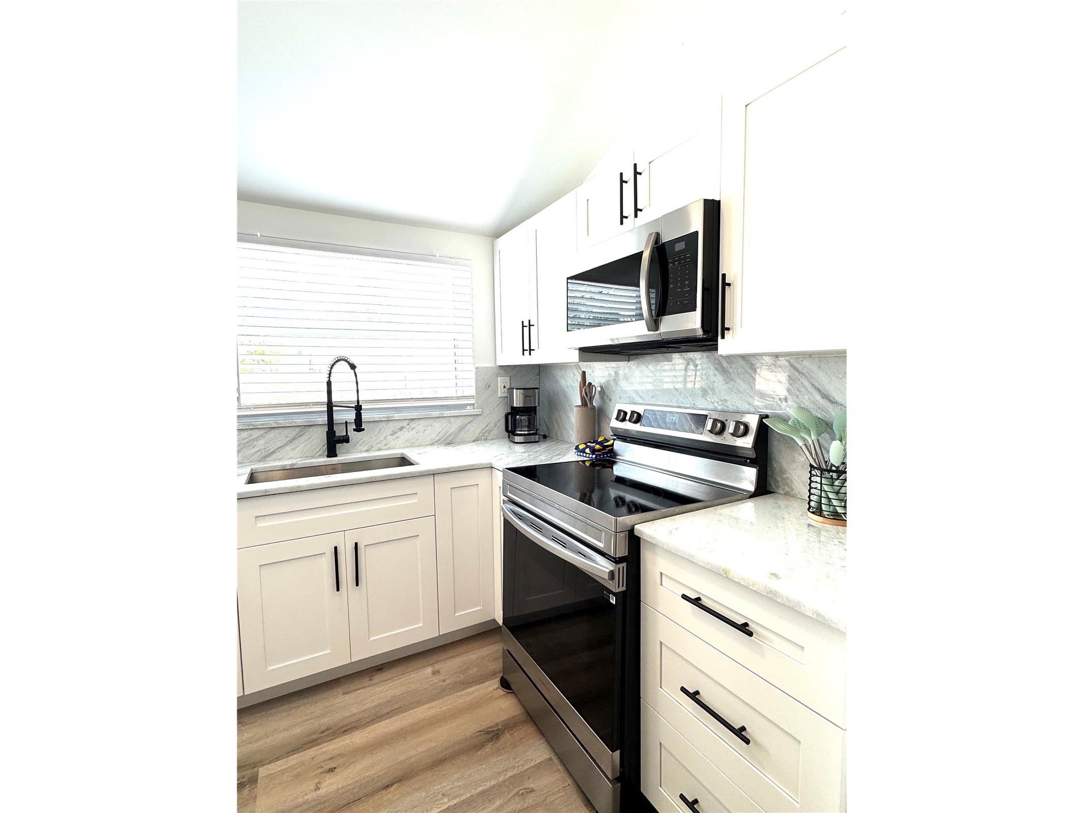 6980 Poinsetta Longboat Key FL 34228 A4687628 image12