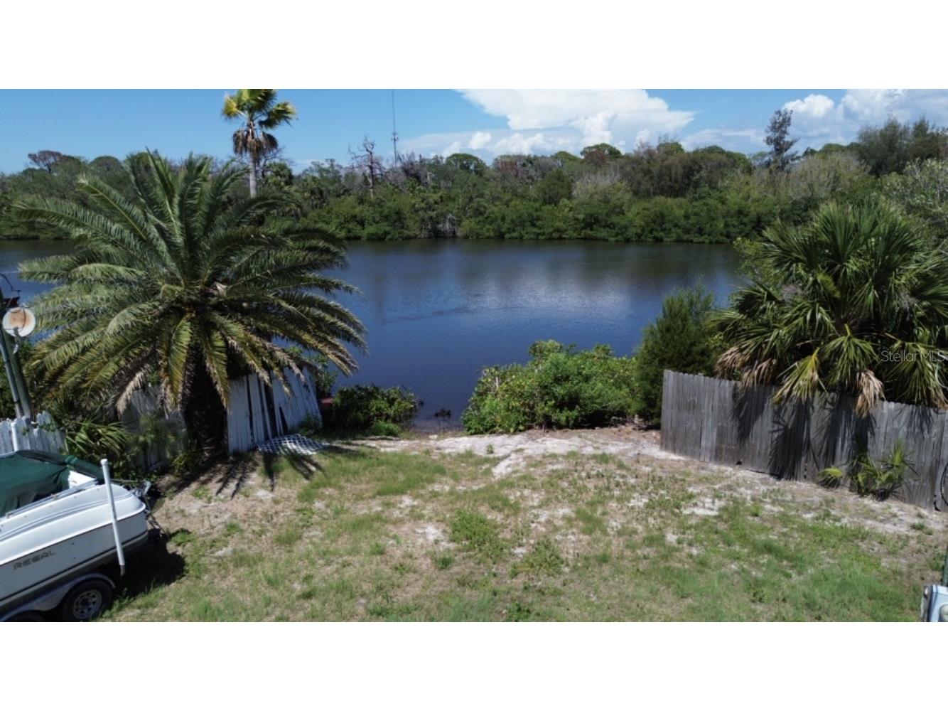 6981 Edgewater Drive New Port Richey FL 34652 W7875884 image1