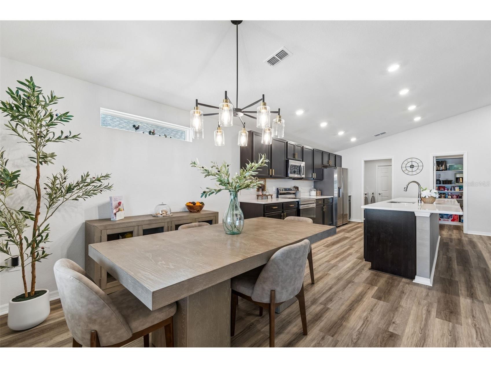 6981 Twisting Pines Loop Zephyrhills FL 33541 TB8507547 image28