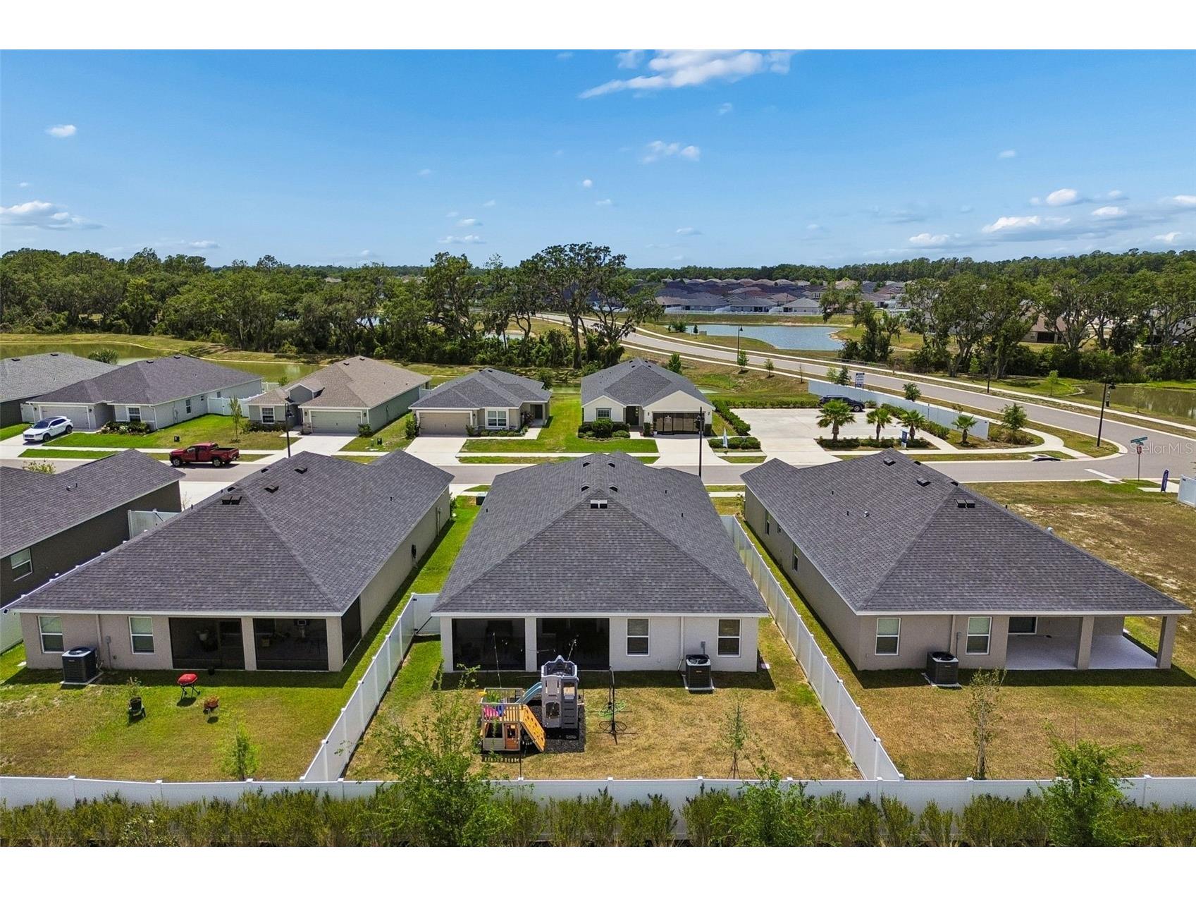 6981 Twisting Pines Loop Zephyrhills FL 33541 TB8507547 image71