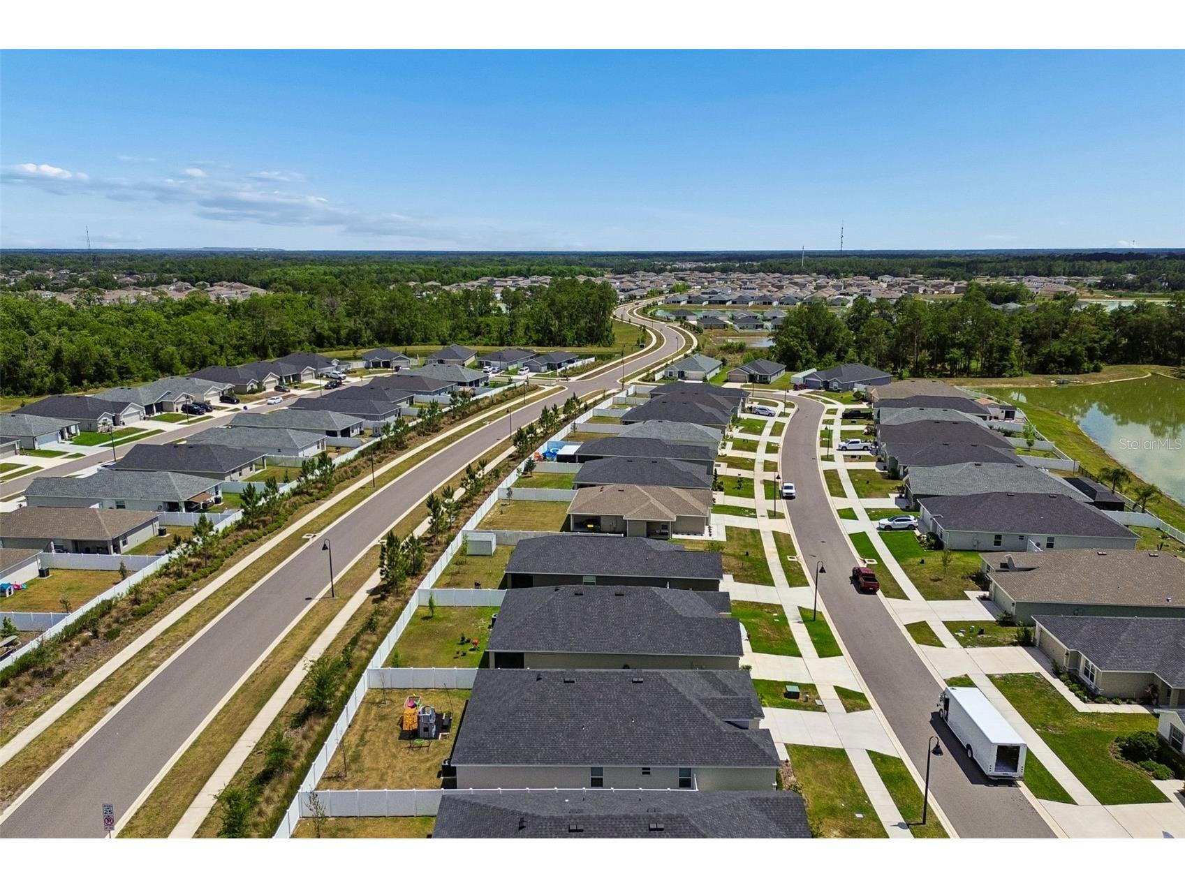 6981 Twisting Pines Loop Zephyrhills FL 33541 TB8507547 image72