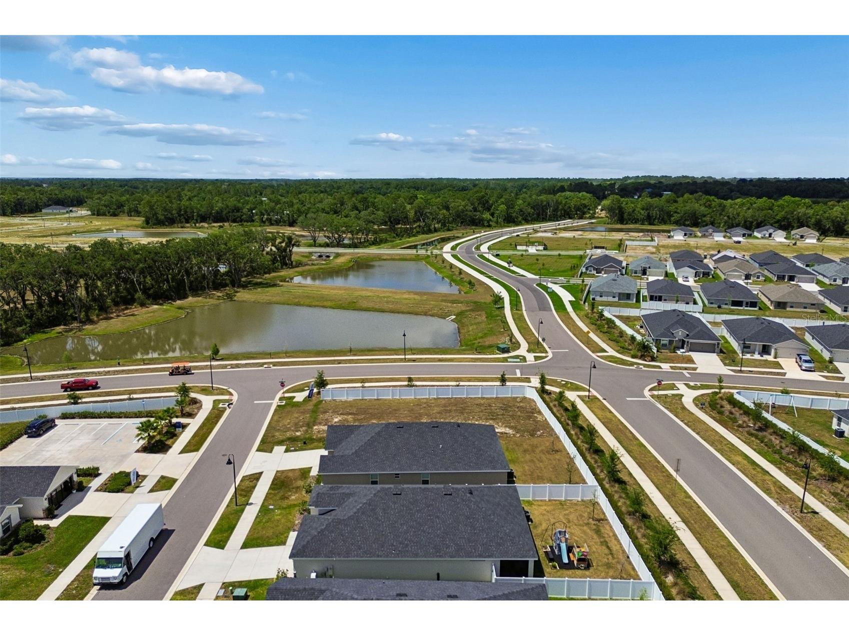 6981 Twisting Pines Loop Zephyrhills FL 33541 TB8507547 image79