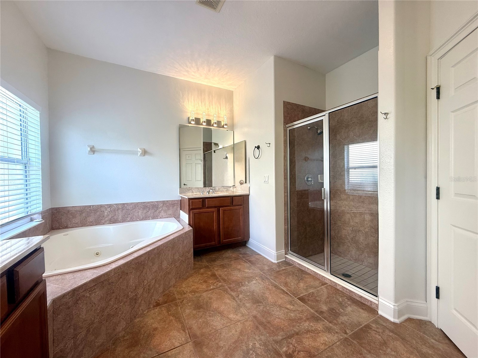 6984 Brescia Way Orlando FL 32819 O6407727 image15
